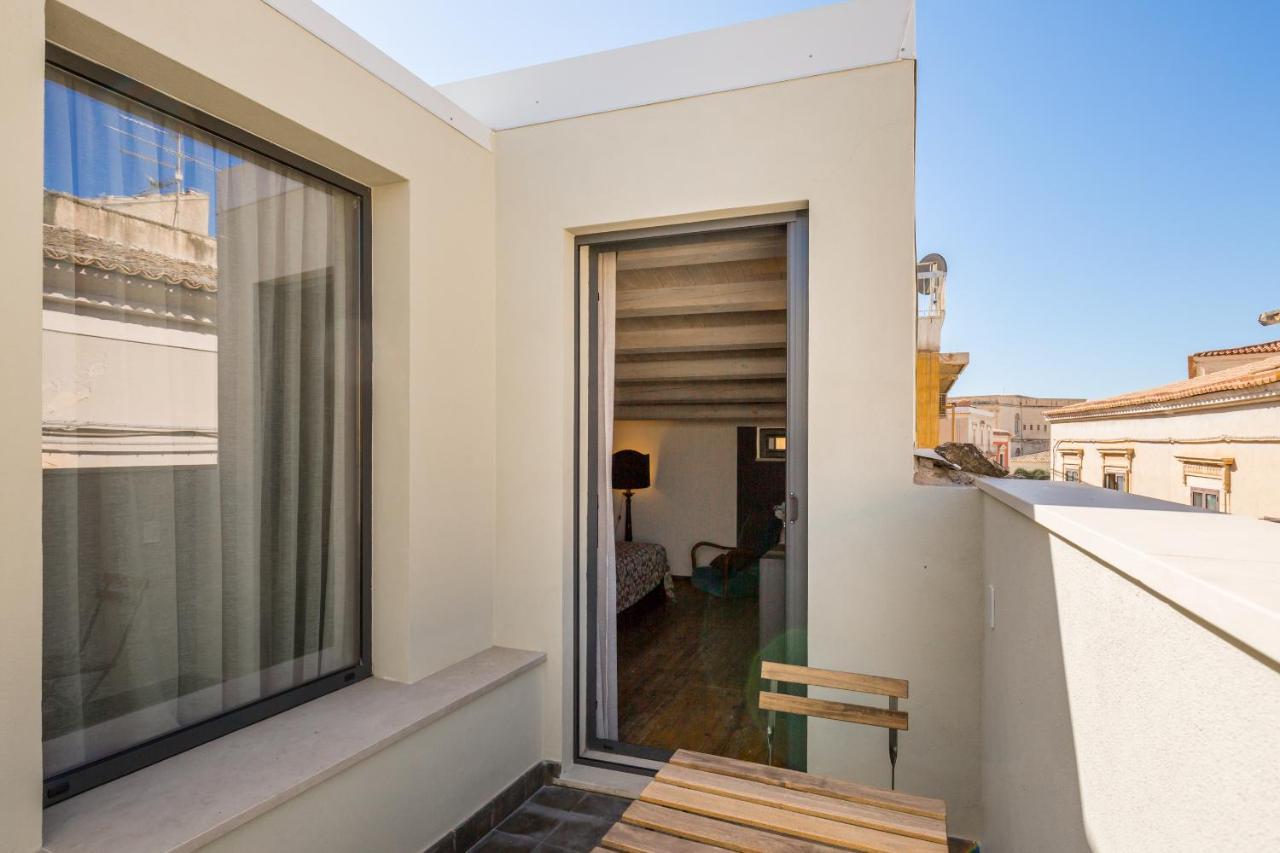 I Mori - Design Apartments Комизо Экстерьер фото
